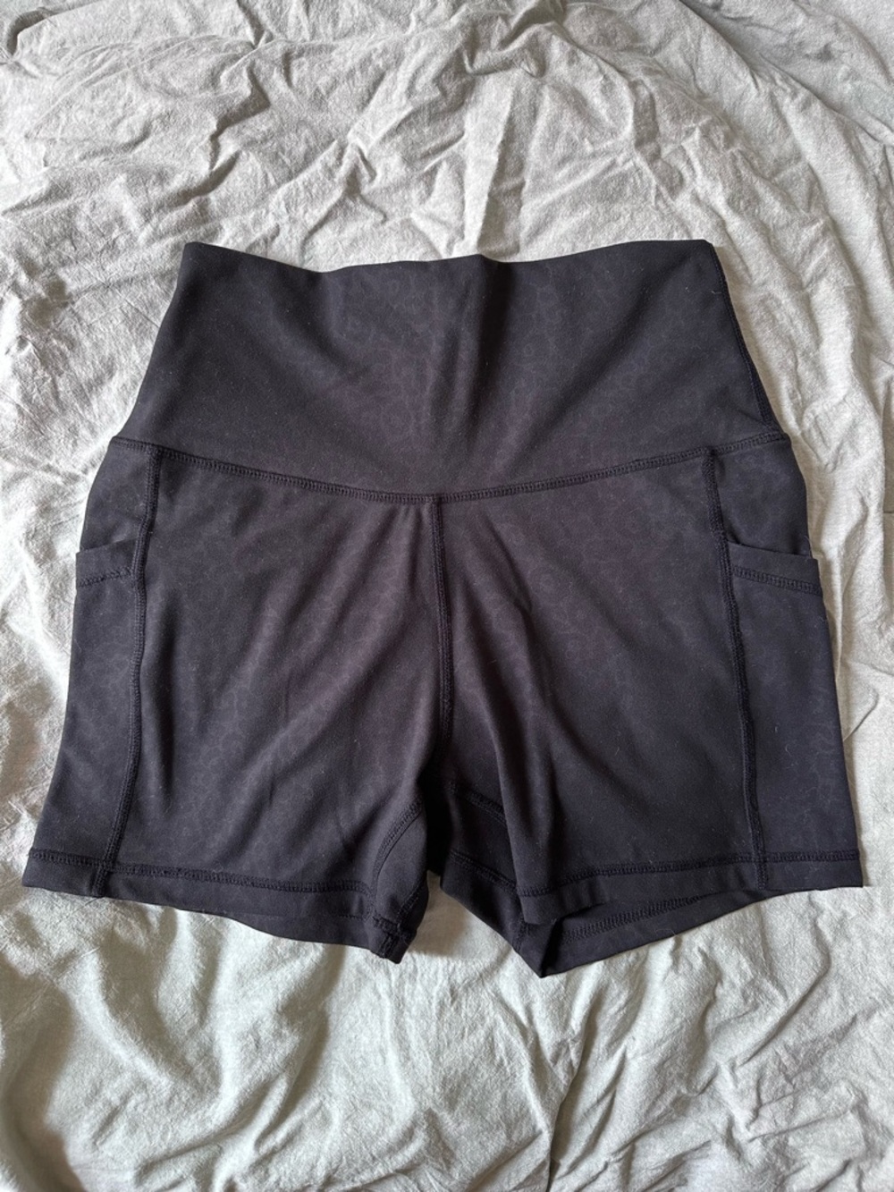 High-Rise subtle cheetah print Black Women's Shorts with Side Pockets